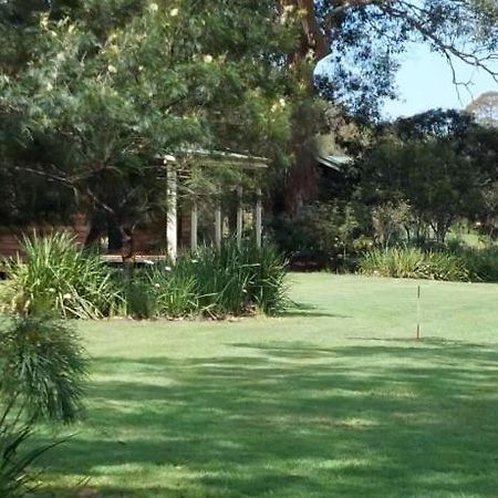 Cabins At Lovedale Wedding Chapel Extérieur photo
