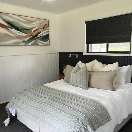 Cabins At Lovedale Wedding Chapel Extérieur photo