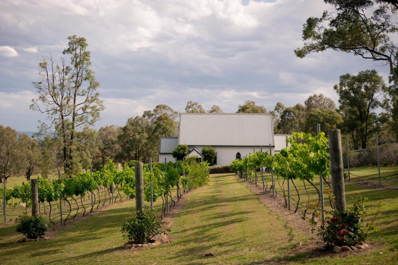 Cabins At Lovedale Wedding Chapel Extérieur photo