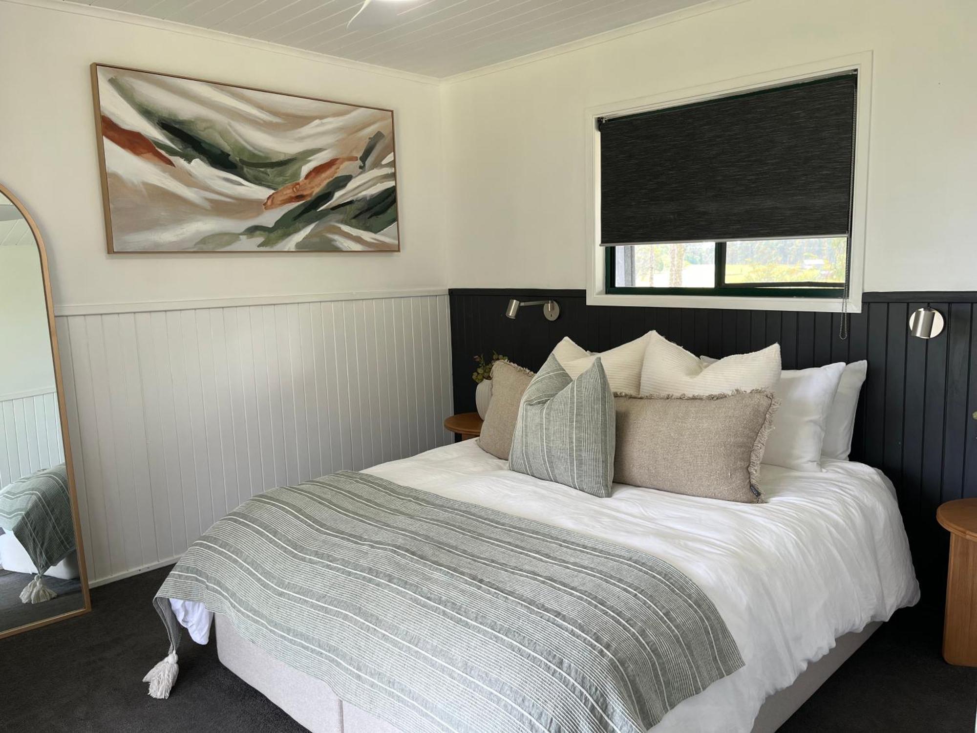 Cabins At Lovedale Wedding Chapel Extérieur photo